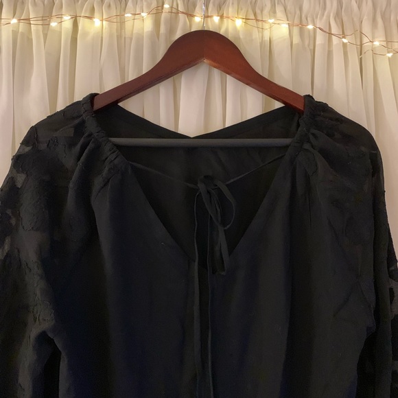 NWOT Ann Taylor LOFT Black Tie-Back Blouse - Picture 4 of 5